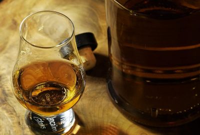 Comment bien déguster une bouteille de rhum ?